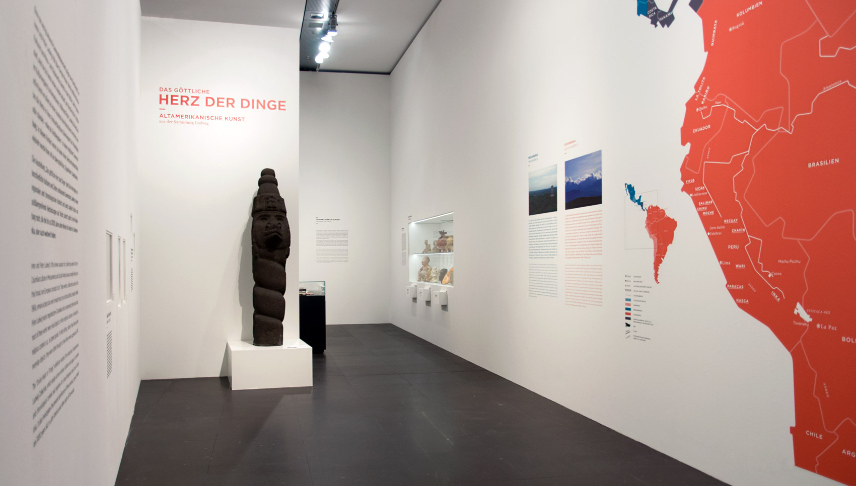 Das Göttliche Herz der Dinge. Ausstellungsdesign einer Sonderausstellung im Rautenstrauch-Joest-Museum.