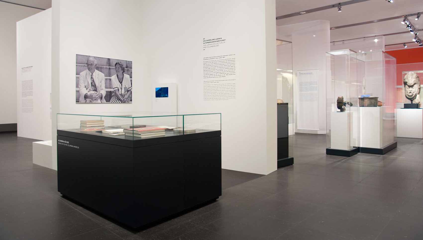 Das Göttliche Herz der Dinge. Ausstellungsdesign einer Sonderausstellung im Rautenstrauch-Joest-Museum.